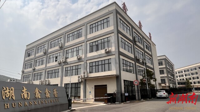 业用小小化妆刷“破圈” 湖南日报冰球突破技巧从沿海到内陆炎陵